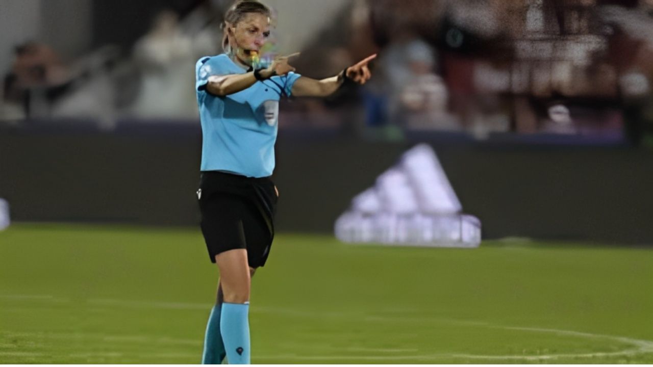 Who is Stephanie Frappart, the referee for Sweden vs USWNT at the Women’s World Cup?